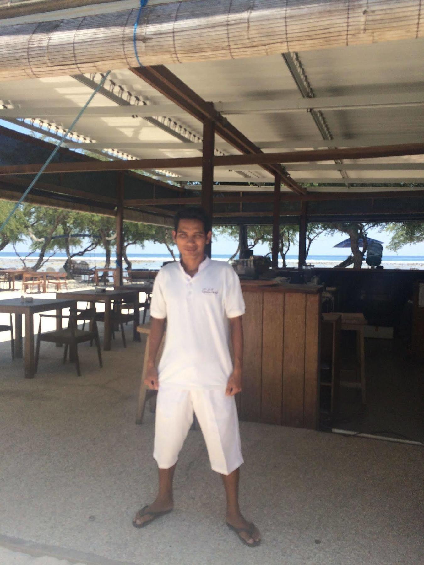 Gili Teak Beach Front Resort Gili Trawangan Esterno foto